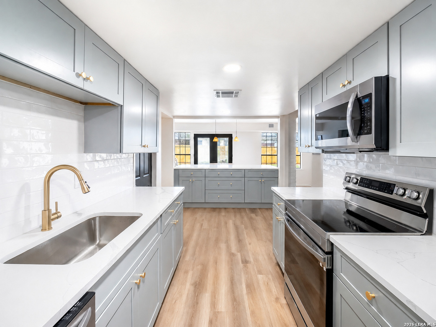 7906 Rustic Forest Drive San Antonio TX 78239