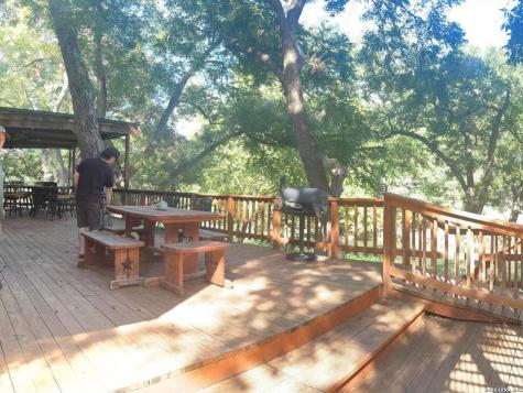 1806 Ponderosa New Braunfels TX 78132