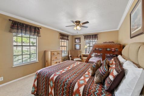 1806 Ponderosa New Braunfels TX 78132