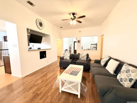 4715 Juniper Farm San Antonio TX 78244