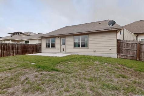 4815 Badland Beacon Converse TX 78109