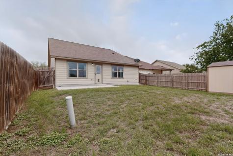 4815 Badland Beacon Converse TX 78109