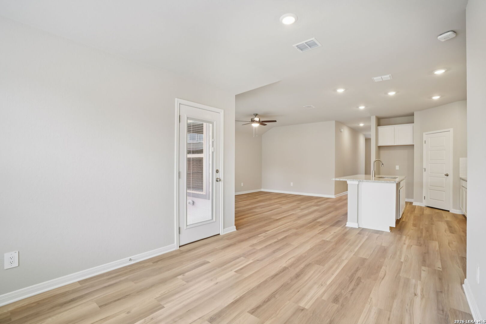 10208 King Robert San Antonio TX 78239