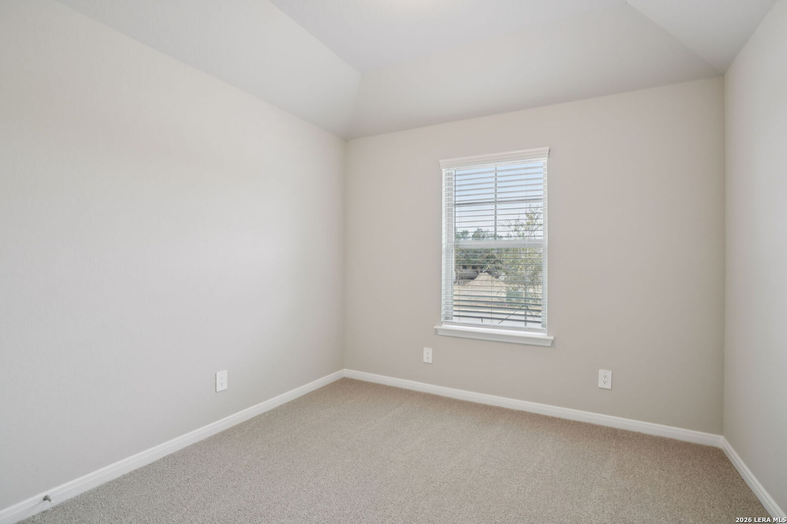 10208 King Robert San Antonio TX 78239
