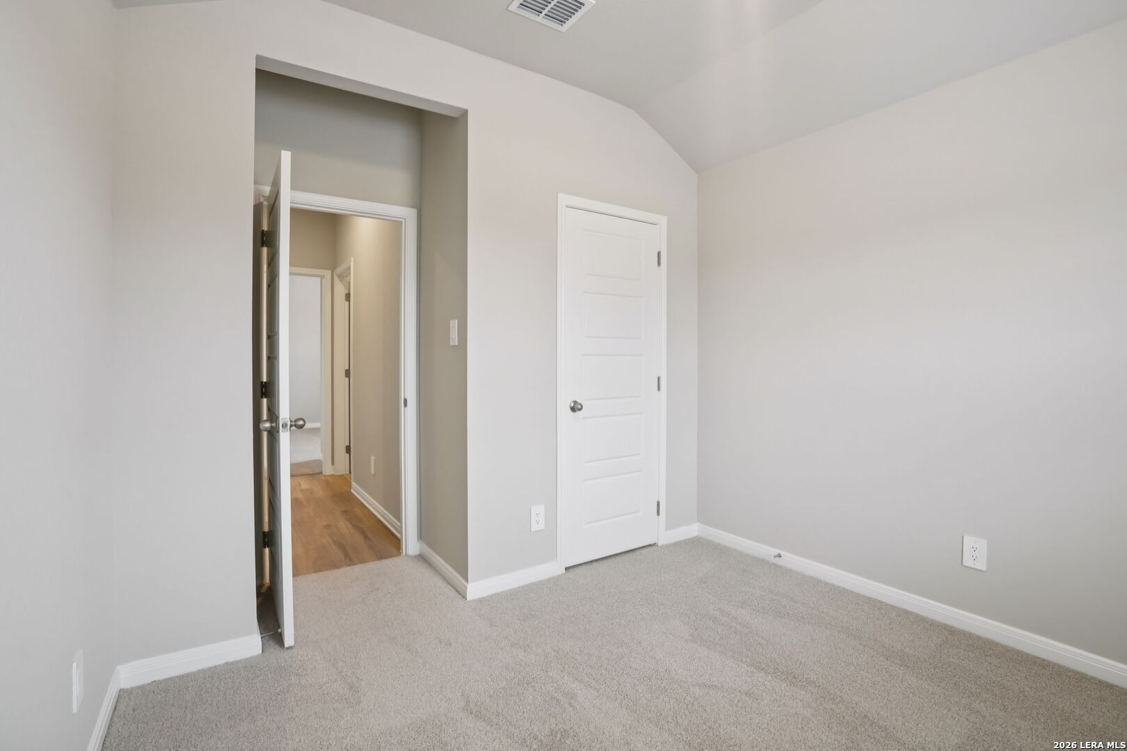 10208 King Robert San Antonio TX 78239