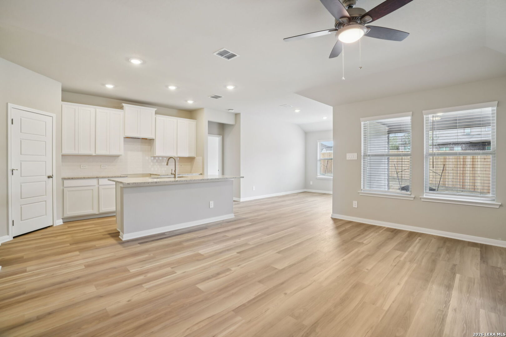 10208 King Robert San Antonio TX 78239