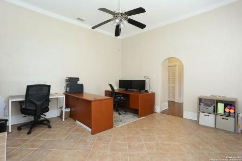 1503 S 2nd Street Floresville TX 78114