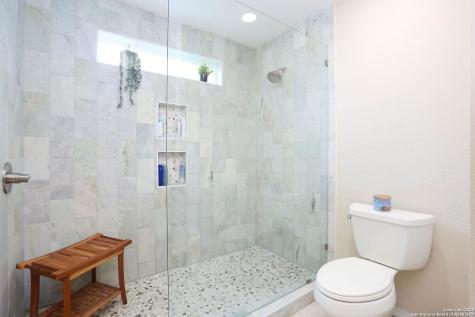 1503 S 2nd Street Floresville TX 78114