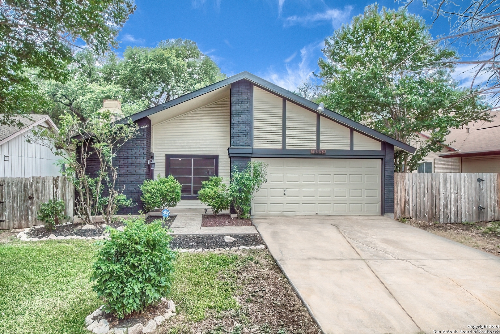 16535 Twin Fox San Antonio TX 78247