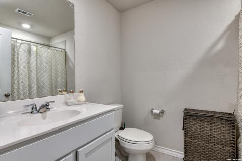 5615 Chase Falls San Antonio TX 78266