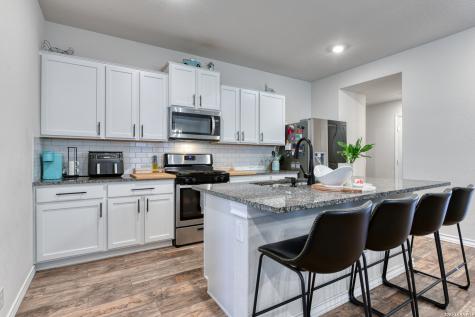 5615 Chase Falls San Antonio TX 78266