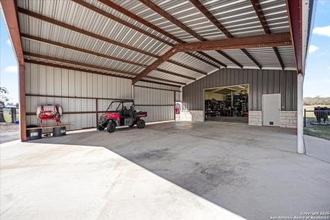 6653 Fm 539 Floresville TX 78114