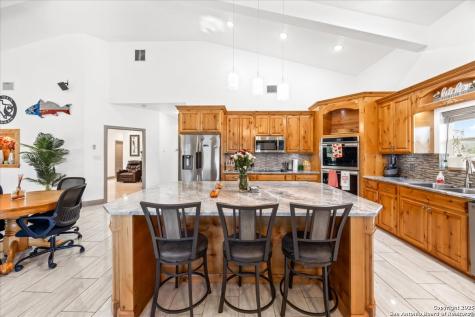 6653 Fm 539 Floresville TX 78114
