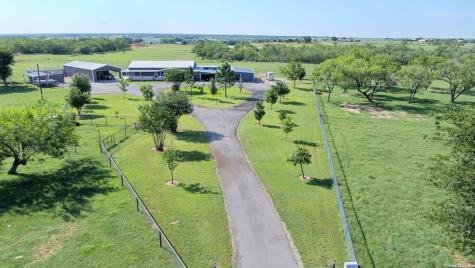 6653 Fm 539 Floresville TX 78114