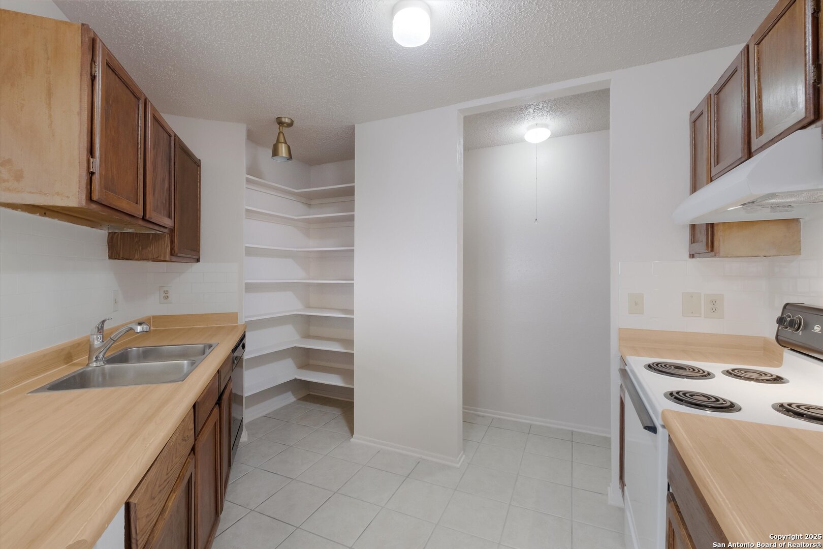 5111 Anacacho San Antonio TX 78217