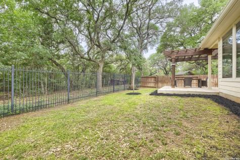 10522 Far Reaches Lane Helotes TX 78023