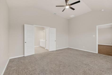 1141 Amber Lake Seguin TX 78155