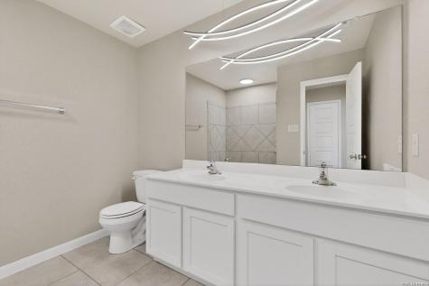 1141 Amber Lake Seguin TX 78155