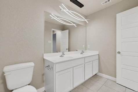 1141 Amber Lake Seguin TX 78155