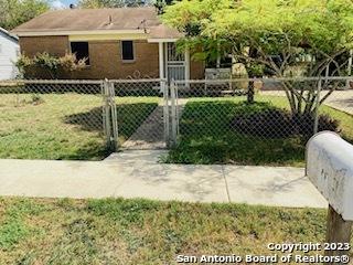 310 W Petaluma Boulevard San Antonio TX 78221