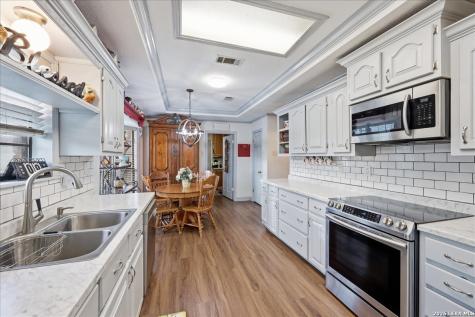 6034 Hidden Meadows Drive Orange TX 77632