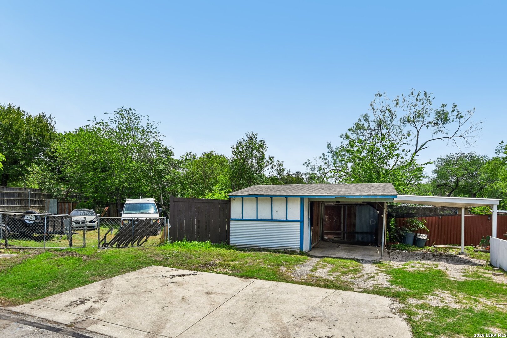 8101 & 8103 Janda Susan Road San Antonio TX 78209