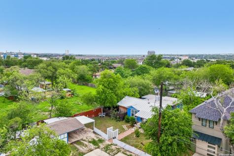 8101 & 8103 Janda Susan Road San Antonio TX 78209