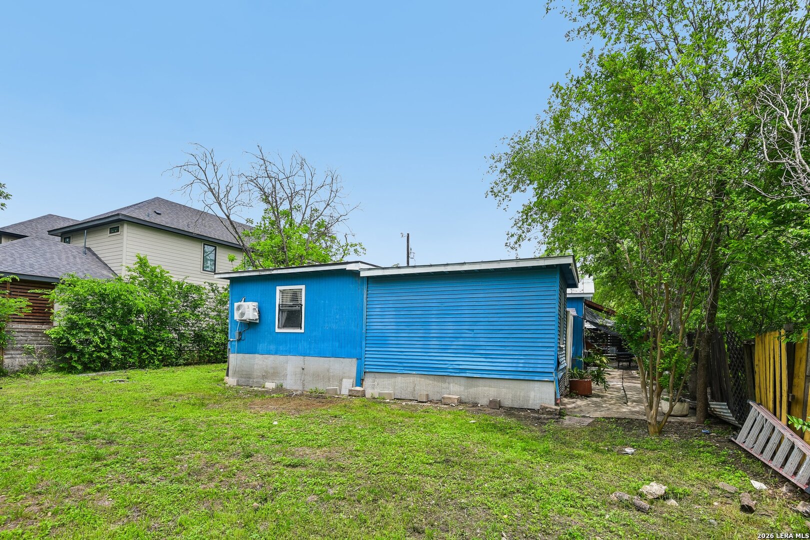 8101 & 8103 Janda Susan Road San Antonio TX 78209