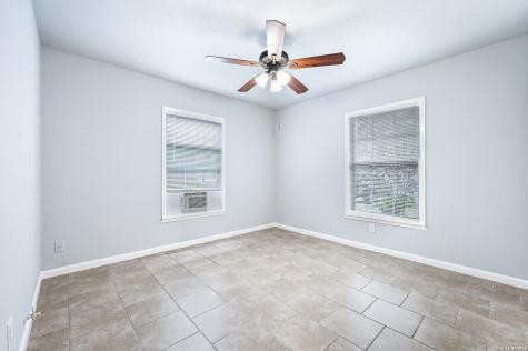 139 W Academy Street San Antonio TX 78226