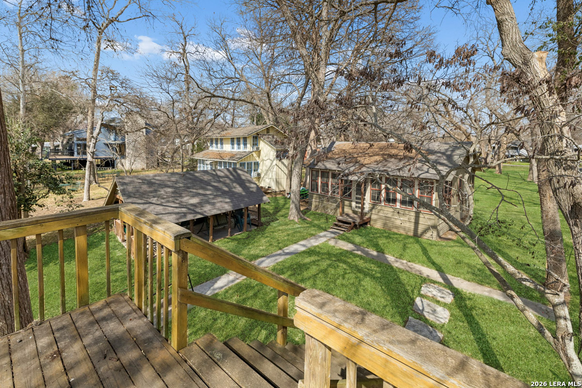 1307 Terminal Loop Mcqueeney TX 78123