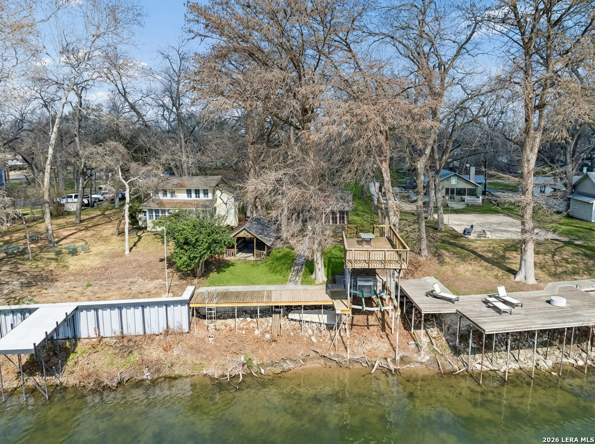 1307 Terminal Loop Mcqueeney TX 78123