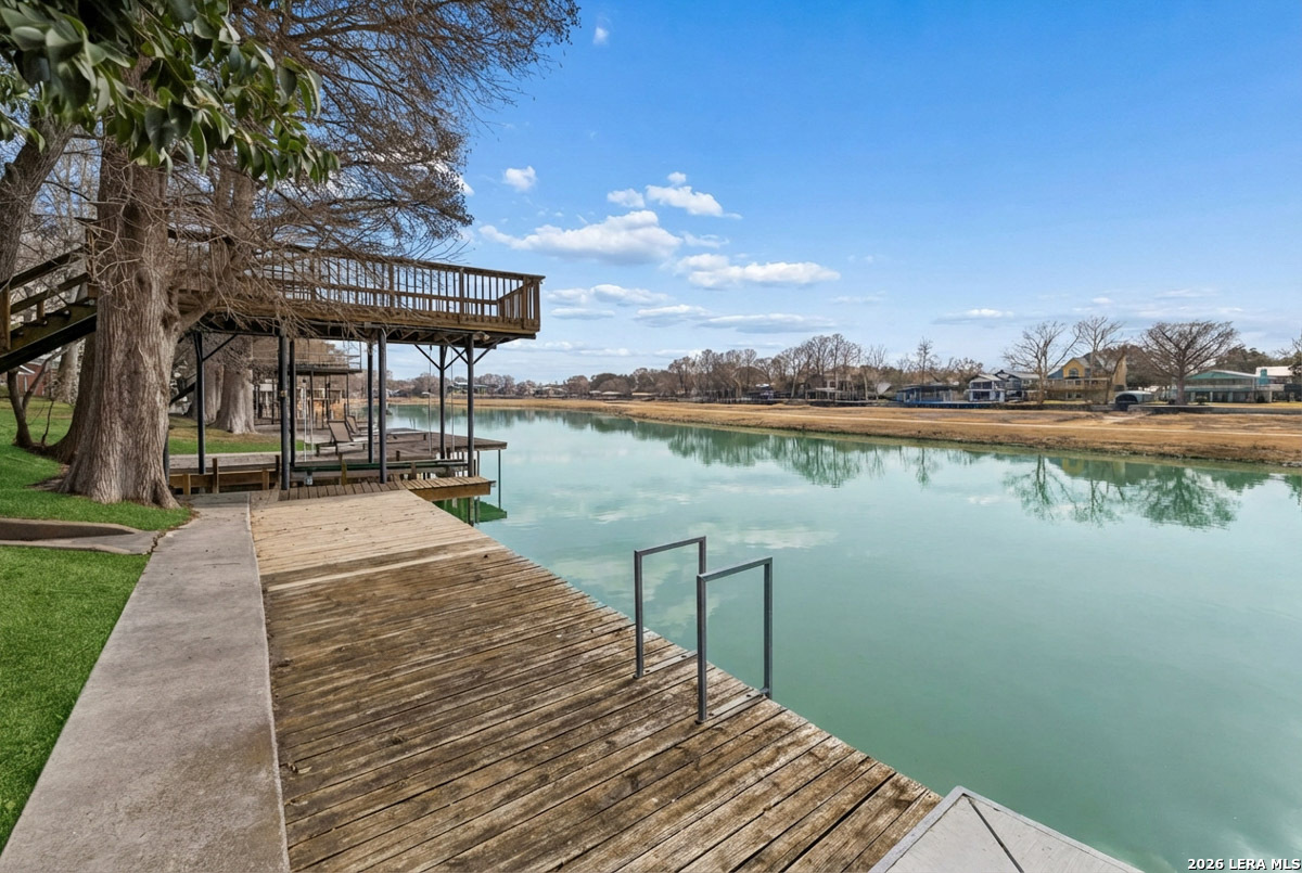 1307 Terminal Loop Mcqueeney TX 78123
