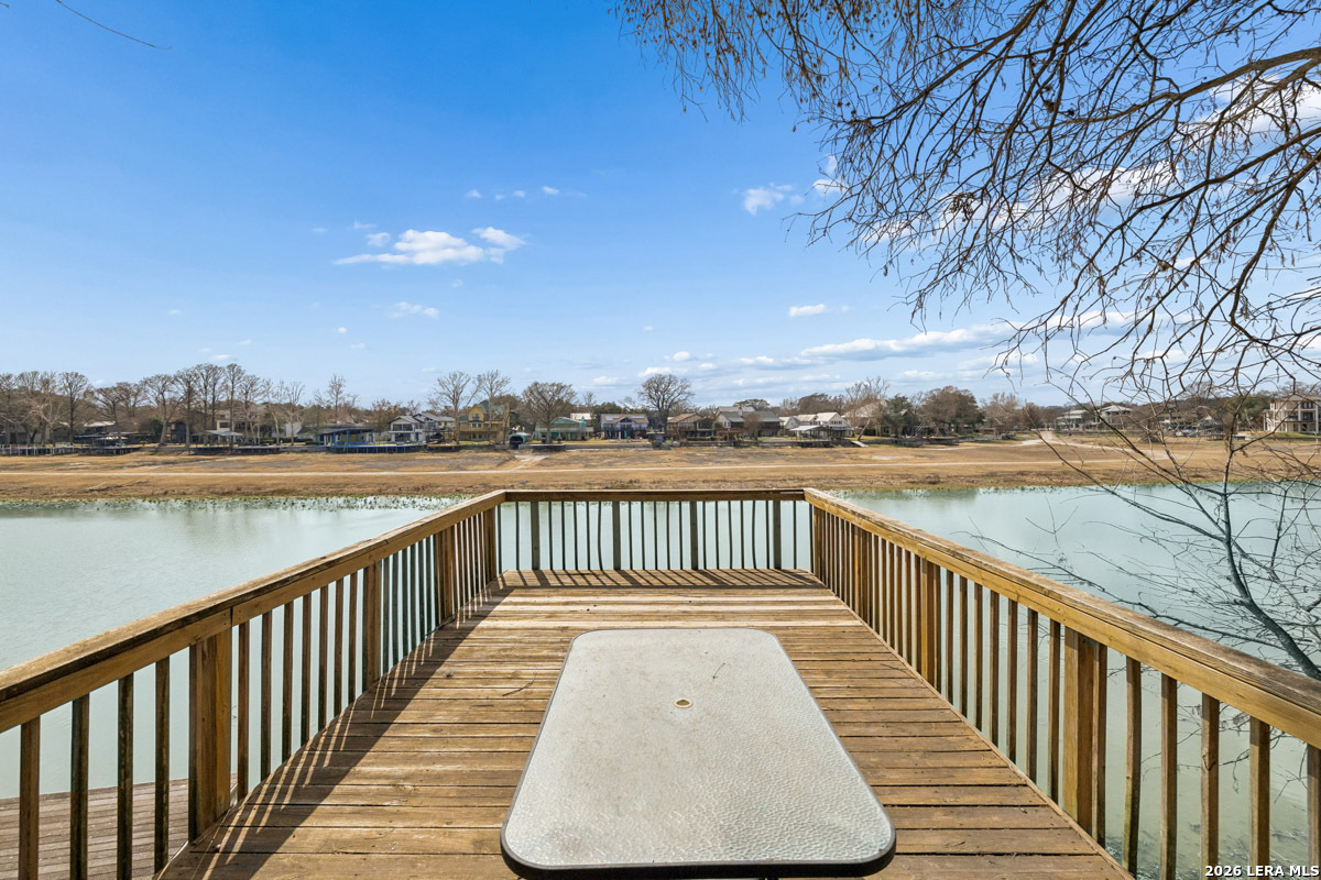 1307 Terminal Loop Mcqueeney TX 78123