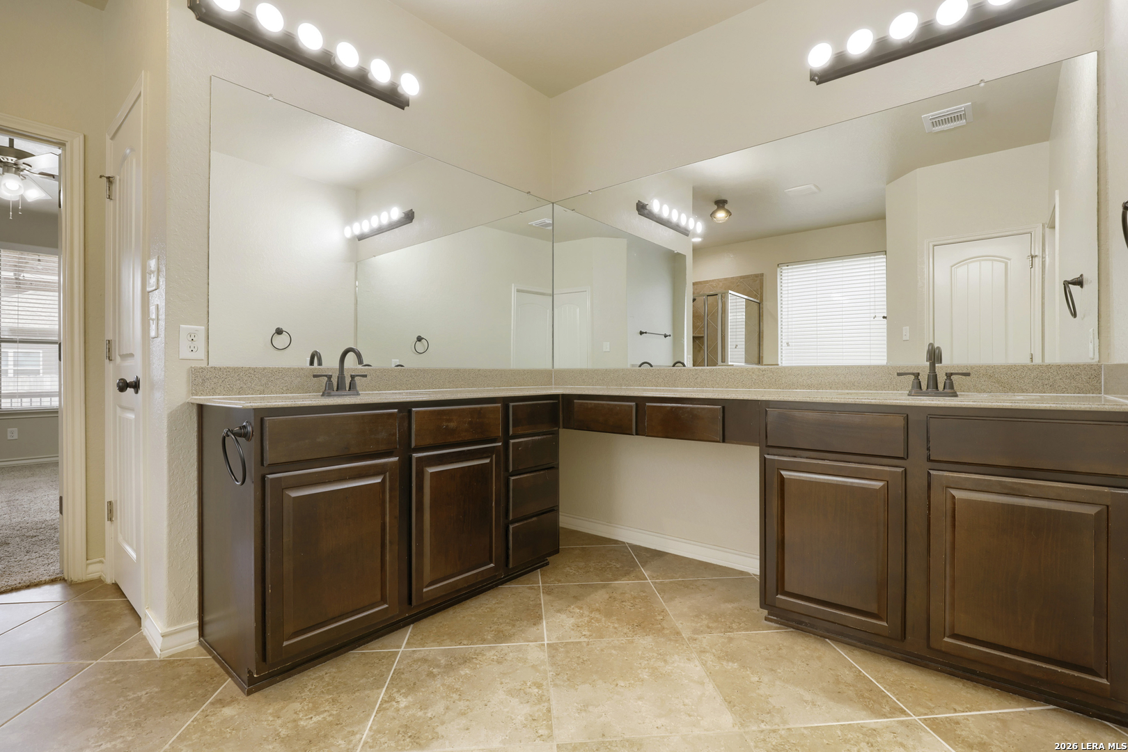 232 Dove Hill Cibolo TX 78108