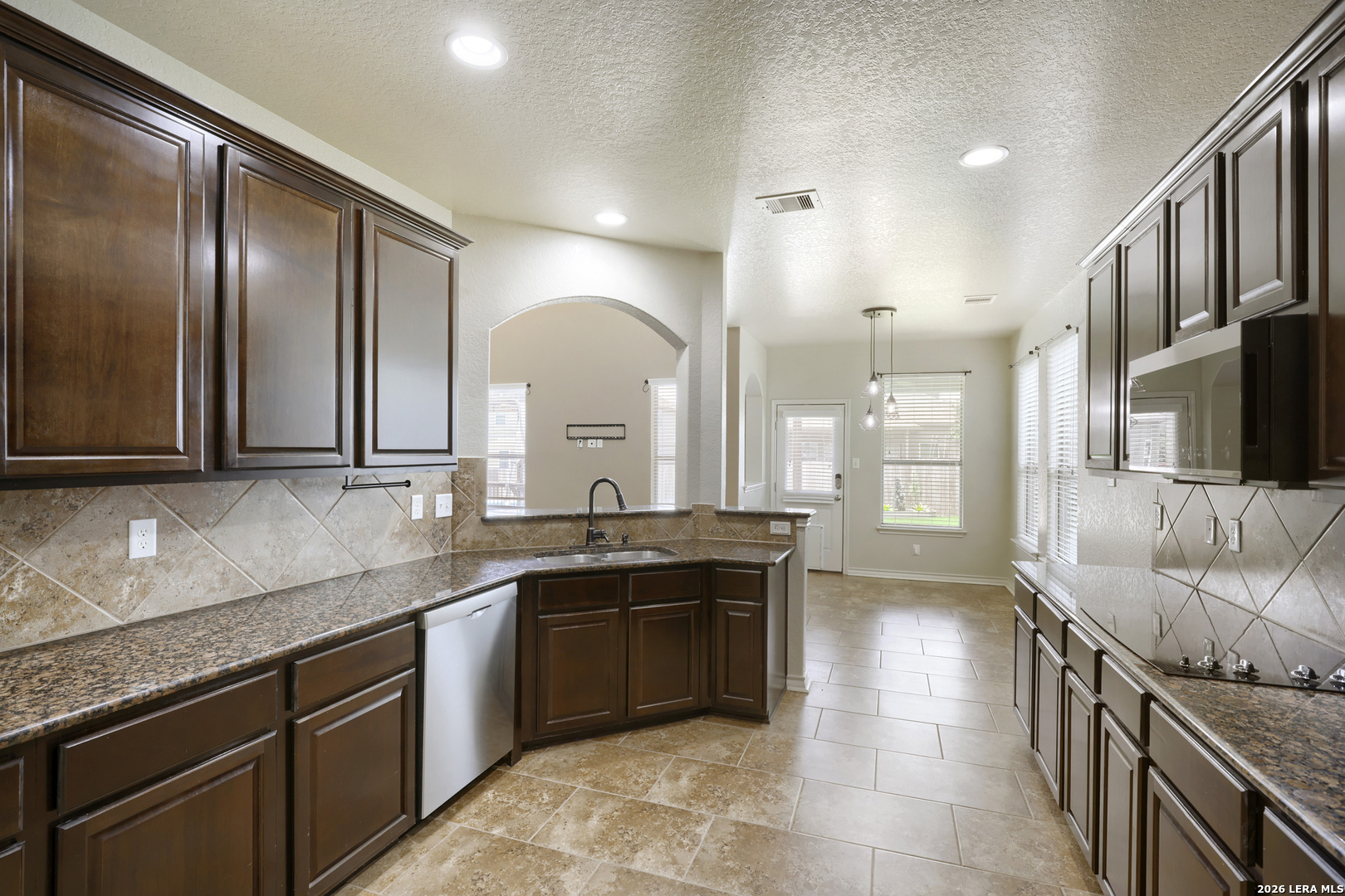 232 Dove Hill Cibolo TX 78108