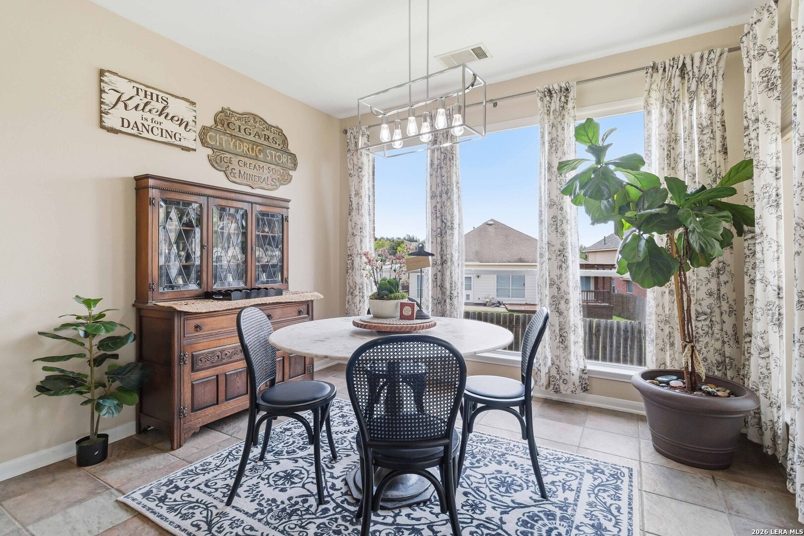 1618 Heavens Peak San Antonio TX 78258
