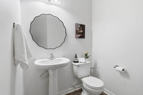 1618 Heavens Peak San Antonio TX 78258