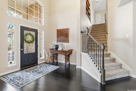 1618 Heavens Peak San Antonio TX 78258