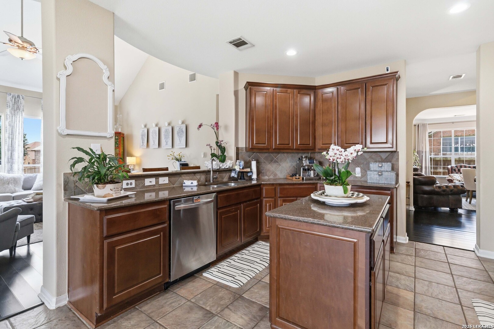 1618 Heavens Peak San Antonio TX 78258