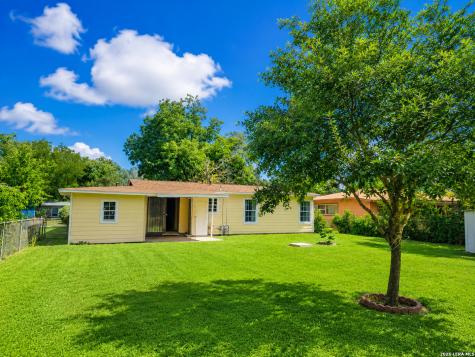 338 Charcliff Drive San Antonio TX 78220