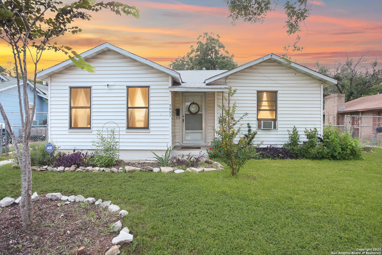 3851 S Walters San Antonio TX 78223