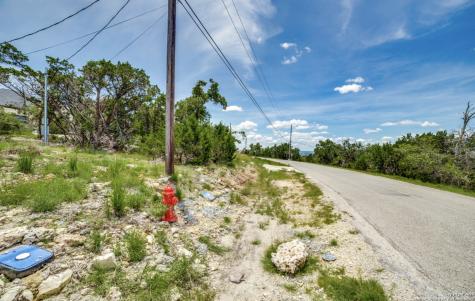 1074 Madrone Road Fischer TX 78623