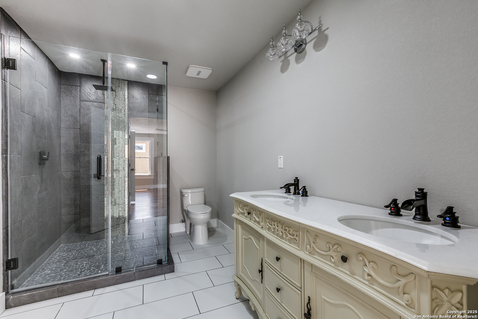 430 E Mulberry Avenue San Antonio TX 78212