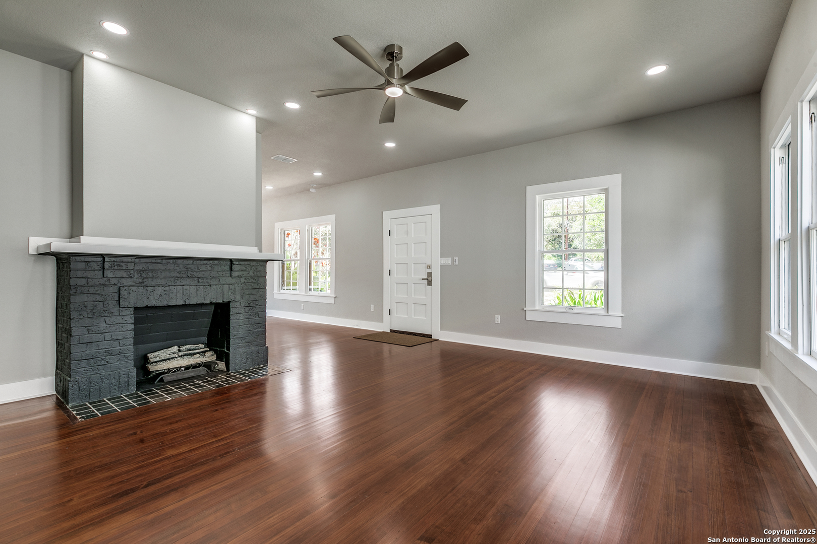 430 E Mulberry Avenue San Antonio TX 78212