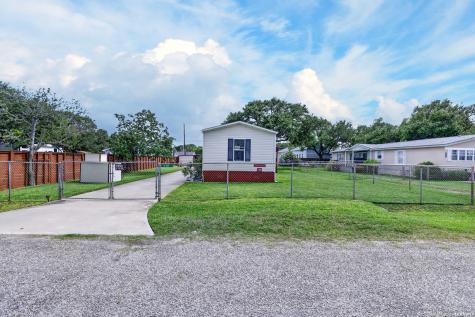 118 Sweet Bay Street Rockport TX 78381
