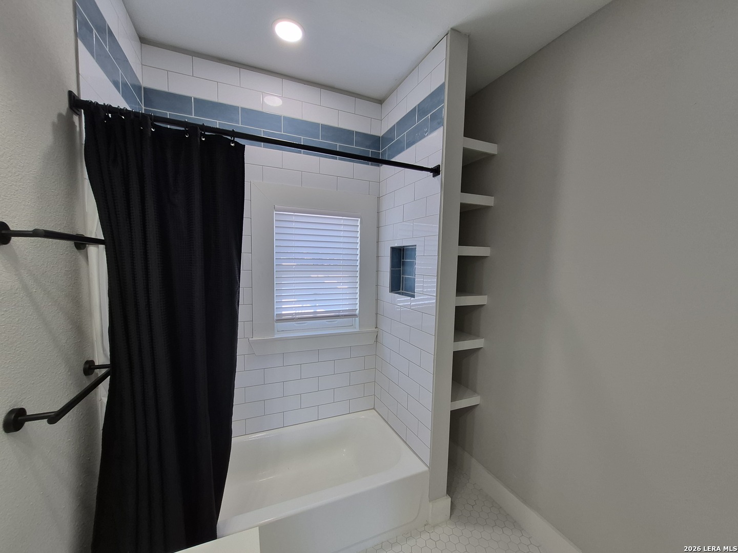 319 Burleson San Antonio TX 78202