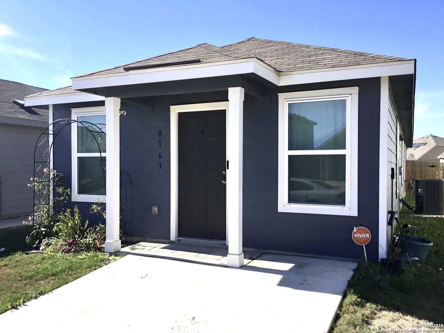 8163 Nube Medina San Antonio TX 78252