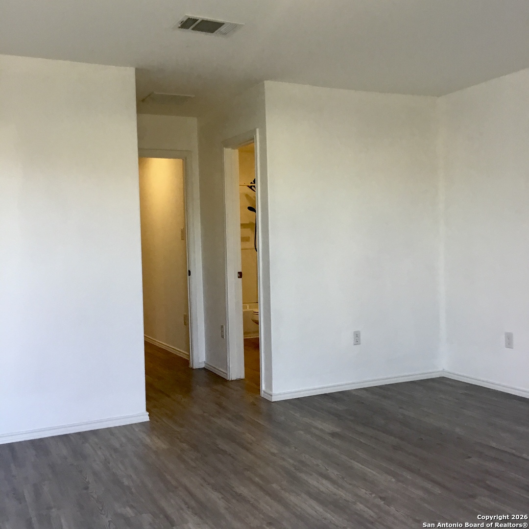 8163 Nube Medina San Antonio TX 78252