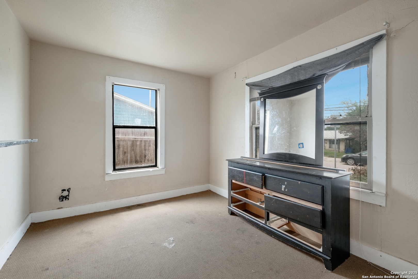 723 Larry San Antonio TX 78202