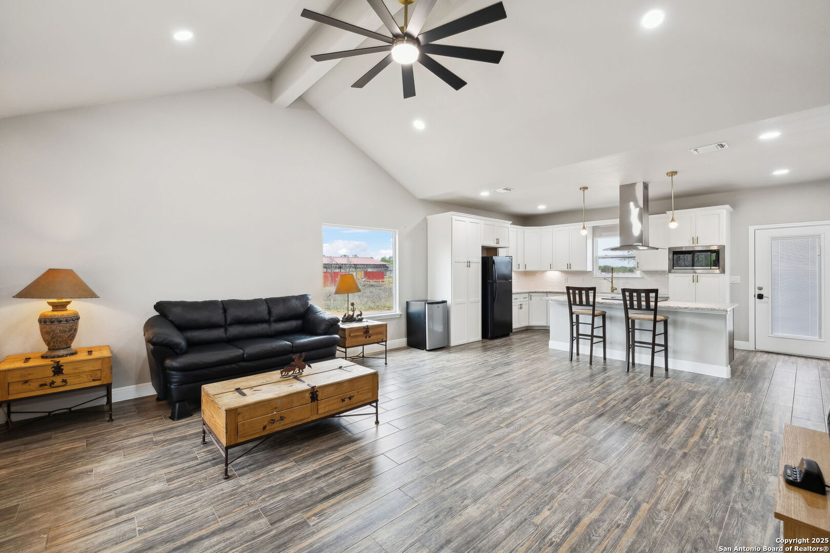 20922 Kinney Road Somerset TX 78069